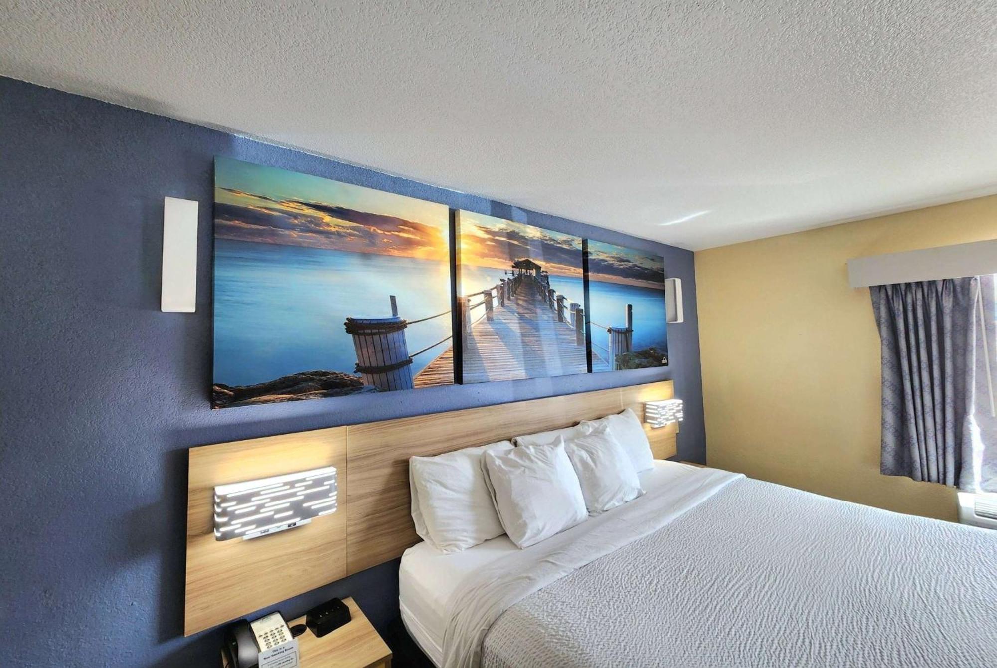 Hotel Days By Wyndham Pontchartrain 3*