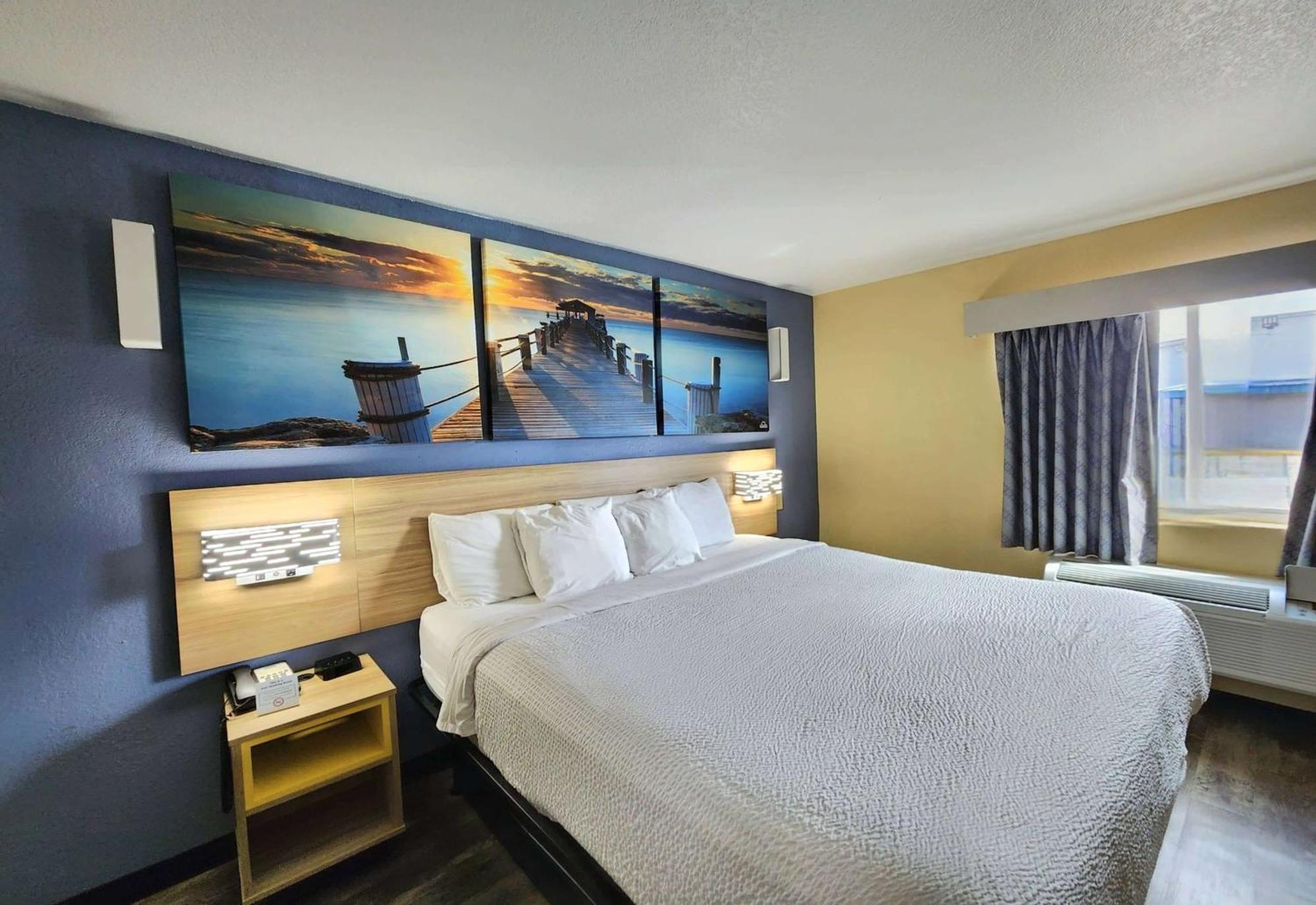 Days By Wyndham Pontchartrain Hotel 3*